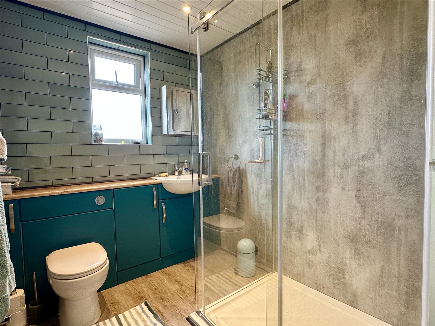 3 bed property in St. Peters Crescent, Bexhill-On-Sea